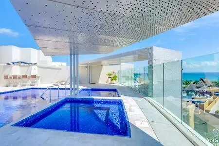 Luxury Escape Best Street In Playa Rooftop Pool Playa del Carmen Apartment